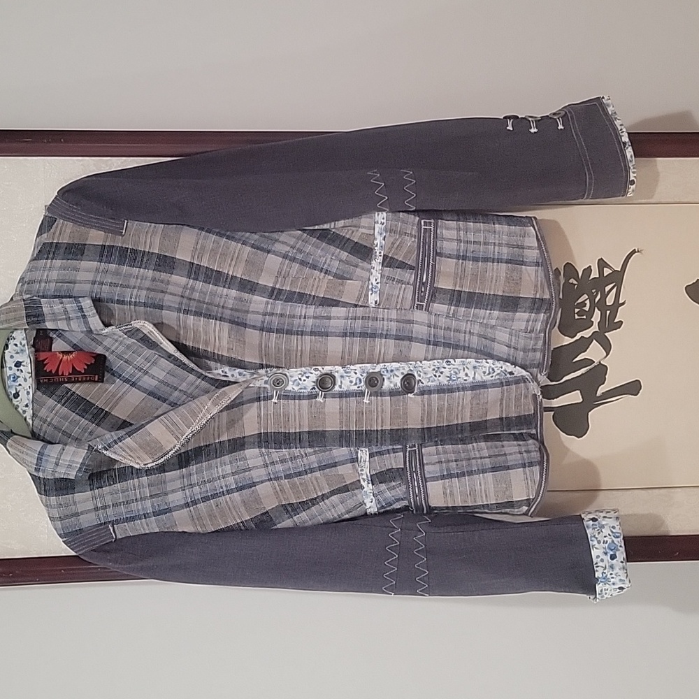 Denim plaid jacket. Great for the denim on denim trend. Size Medium